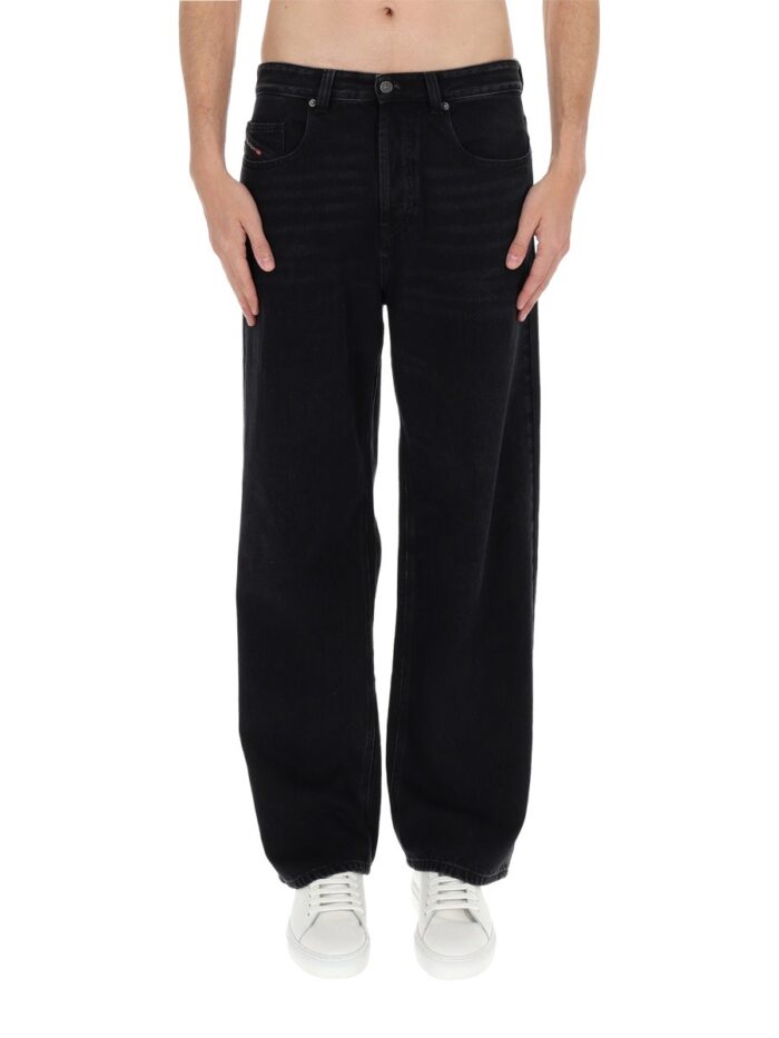 Diesel "2001 D-macro" Jeans