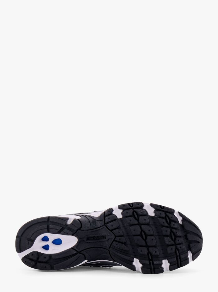 New Balance 740 Mesh Sneakers With Iconic Contrasting Side Logo