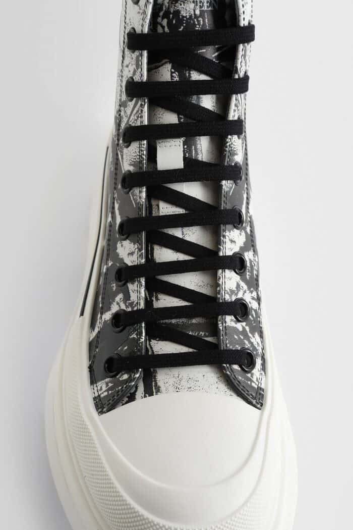 ALEXANDER MCQUEEN Tread Slick Lace Up Boots