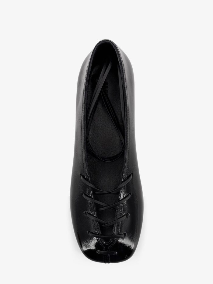 ALOHAS Bumi Patent Leather Ballerinas