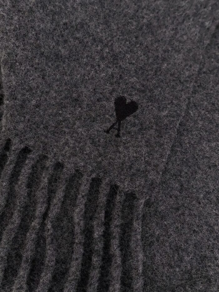 AMI PARIS Wool Scarf