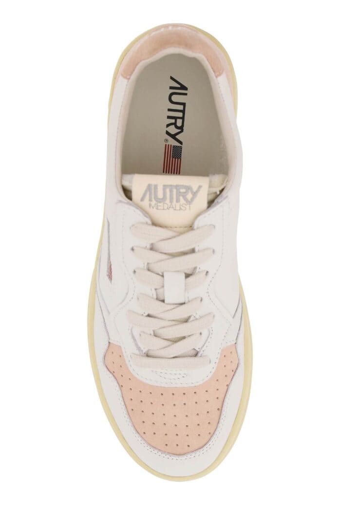 Autry Leather Medalist Low Sneakers