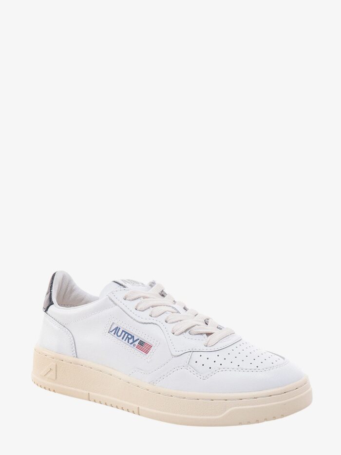 Autry Leather Sneakers With Back Contrasting Patch