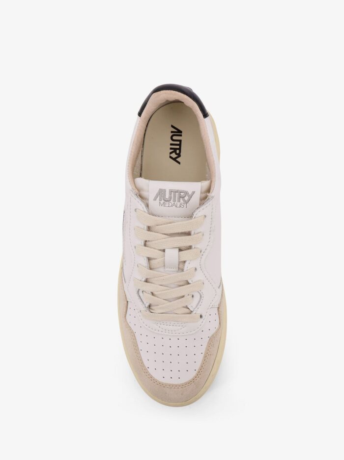 Autry Medalist Low Leather Low-top Sneakers