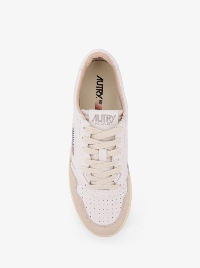 Autry Medalist Low Leather Sneakers