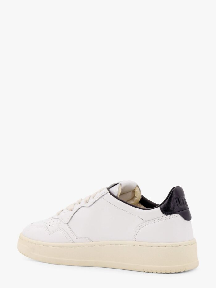 Autry Medalist Low Leather Sneakers