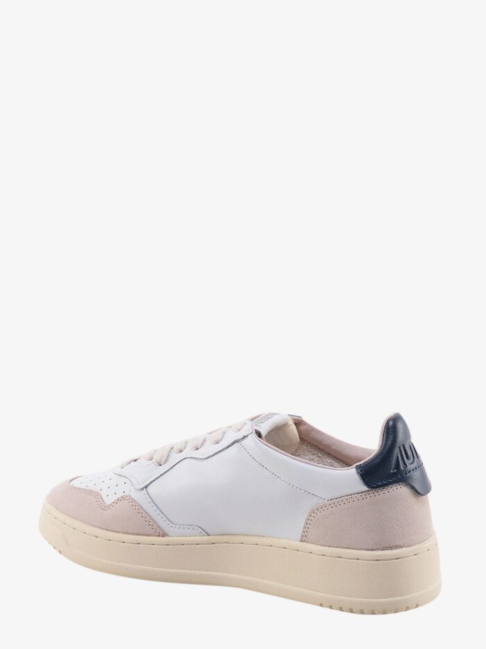 Autry Medalist Low Leather Sneakers