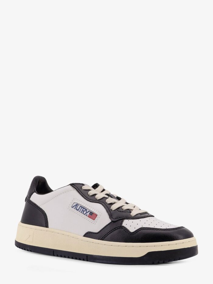 Autry Medalist Low Leather Sneakers