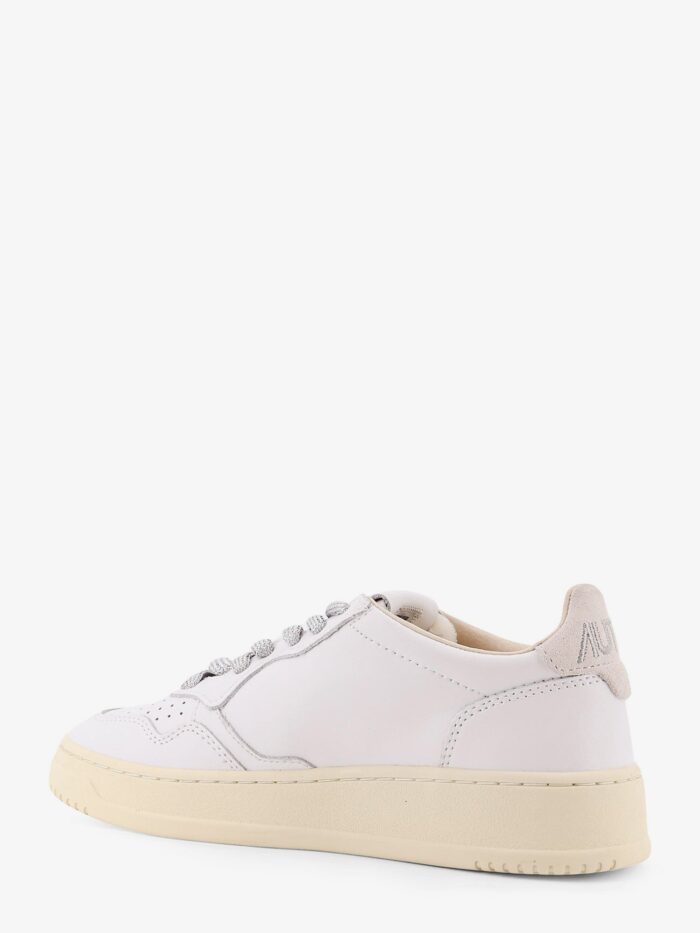 Autry Medalist Low Leather Sneakers