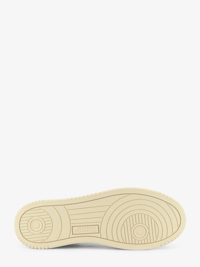 Autry Medalist Low Leather Sneakers With Side Logo