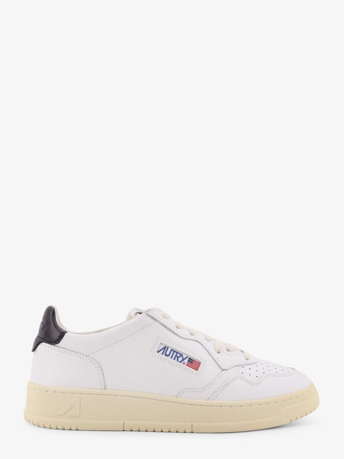 autry medalist low leather sneakers with side logo Autry Medalist Low Leather Sneakers With Side Logo