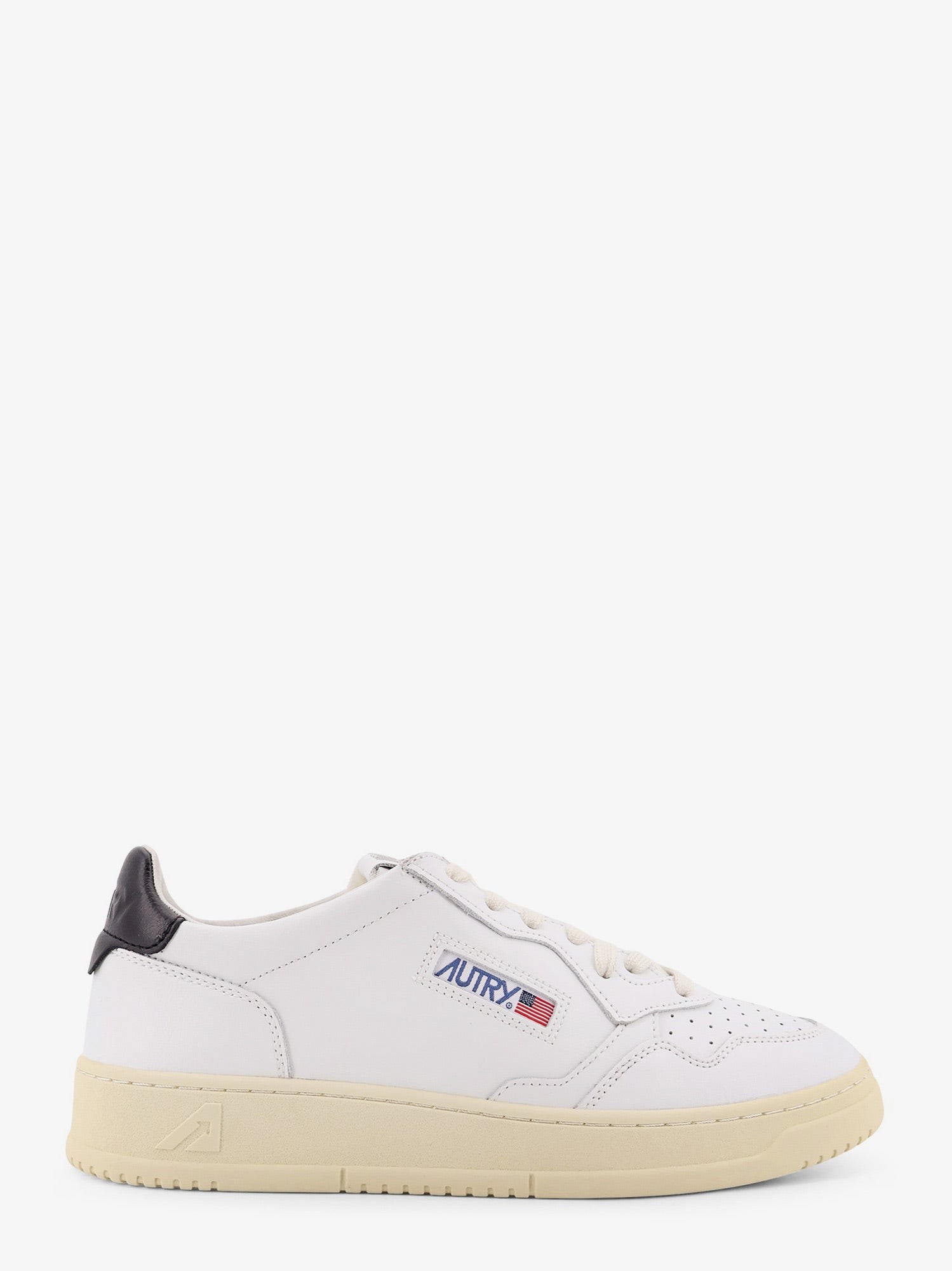 Autry Medalist Low Leather Sneakers With Side Logo