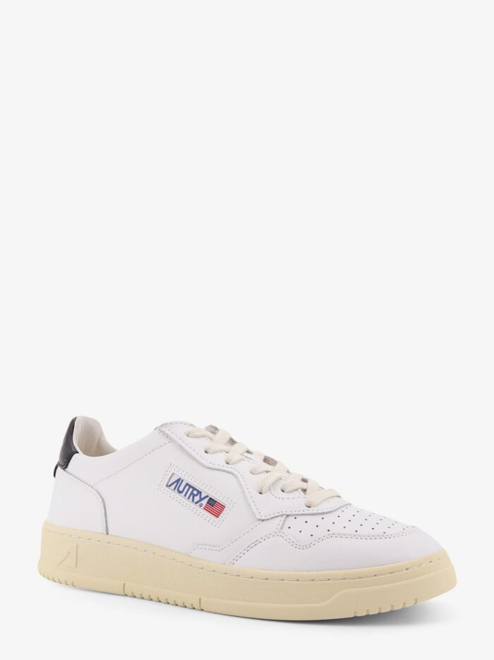 Autry Medalist Low Leather Sneakers With Side Logo