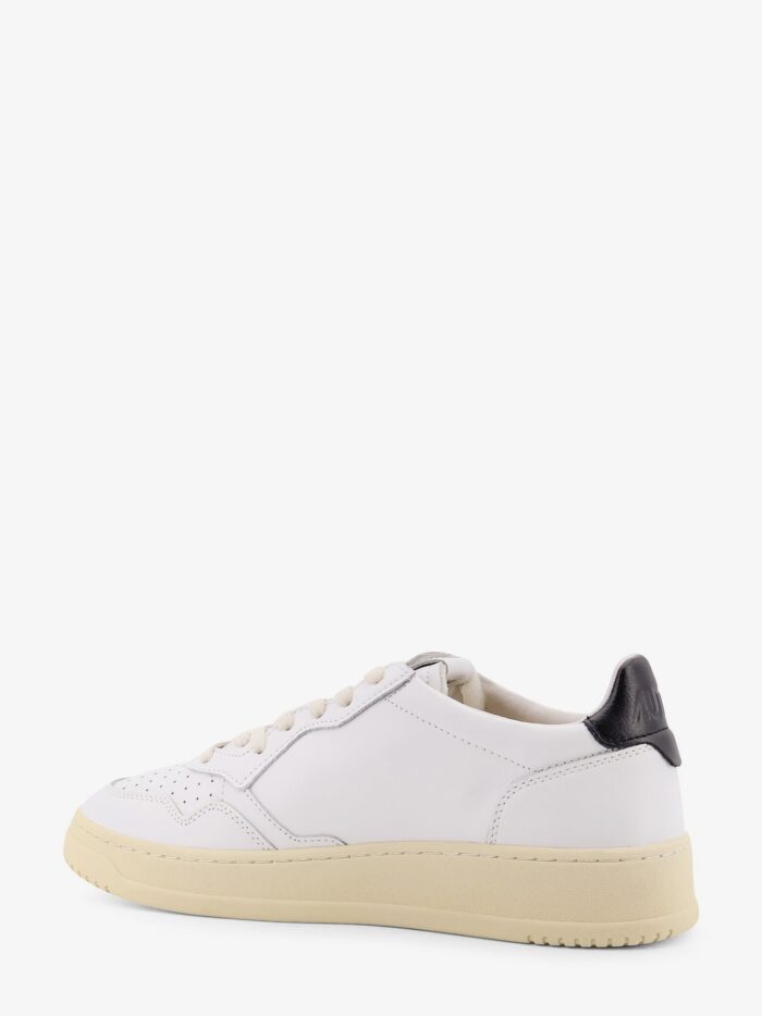 Autry Medalist Low Leather Sneakers With Side Logo