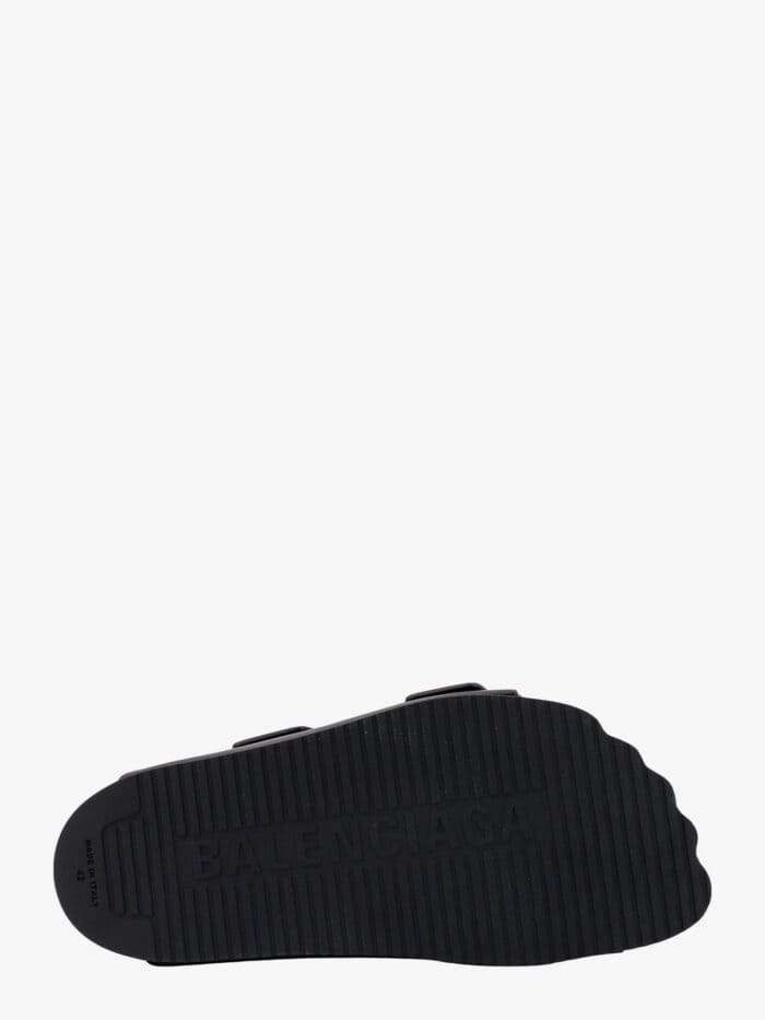 BALENCIAGA SUNDAY
