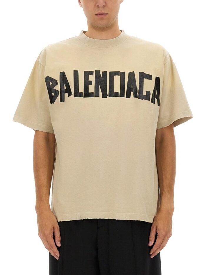 balenciaga "tape type" t shirt Balenciaga "TAPE TYPE" T-SHIRT