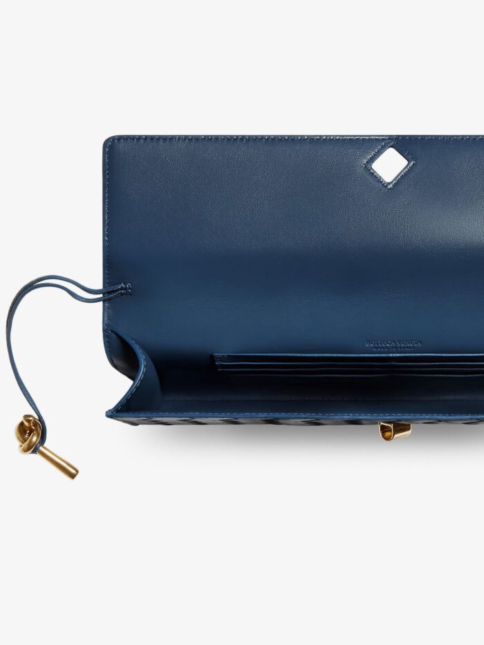 Bottega Veneta Andiamo Leather Clutch With Intrecciato Pattern