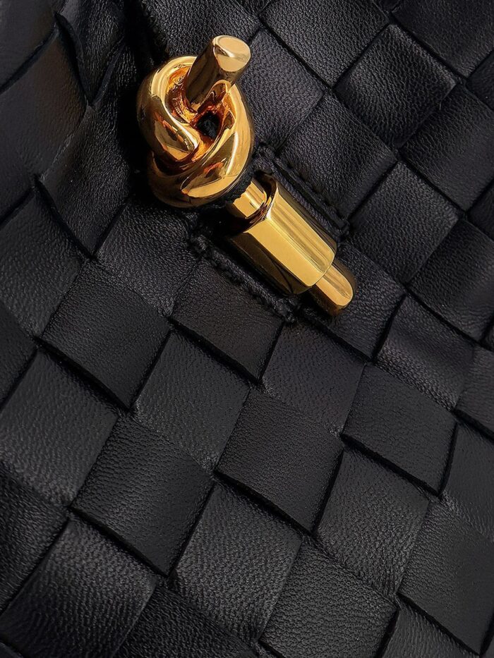 Bottega Veneta Andiamo Leather Smartphone Pochette With Intrecciato Motif