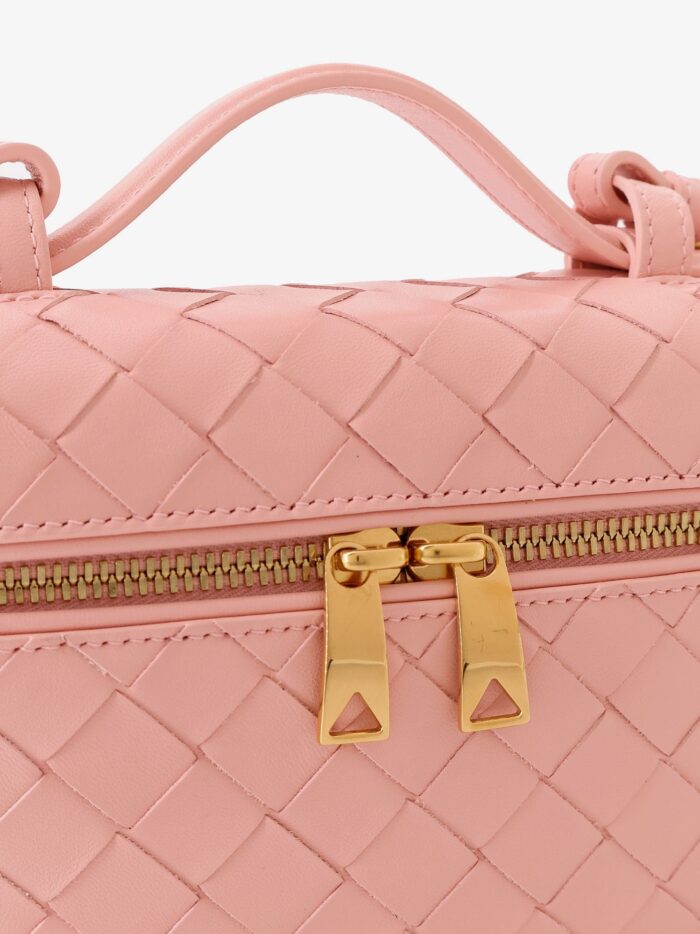 Bottega Veneta Bang Bang Leather Vanity Case With Intrecciato Motif