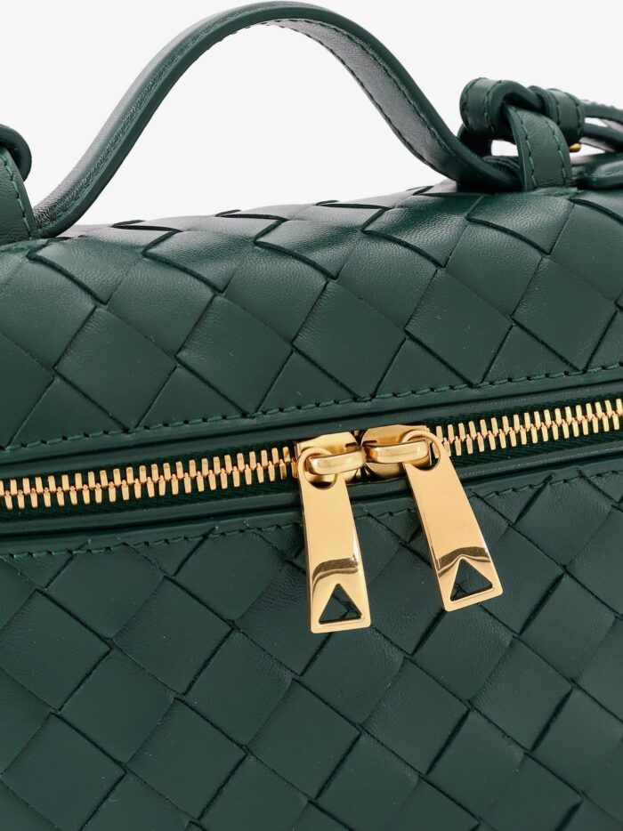 Bottega Veneta Bang Bang Leather Vanity Case With Intrecciato Motif
