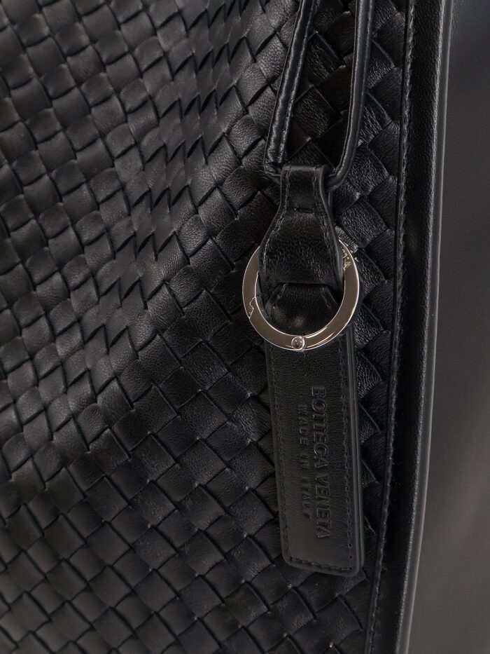 Bottega Veneta Corriere Leather Shoulder Bag With Intrecciato Pattern