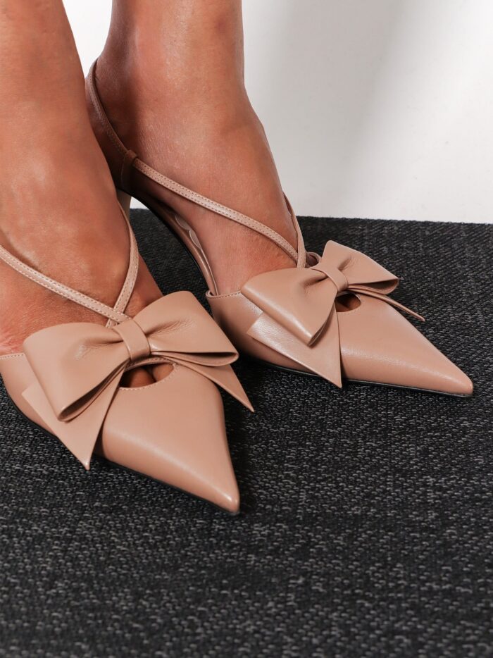Valentino Garavani Bowow Leather Decolleté Slingback
