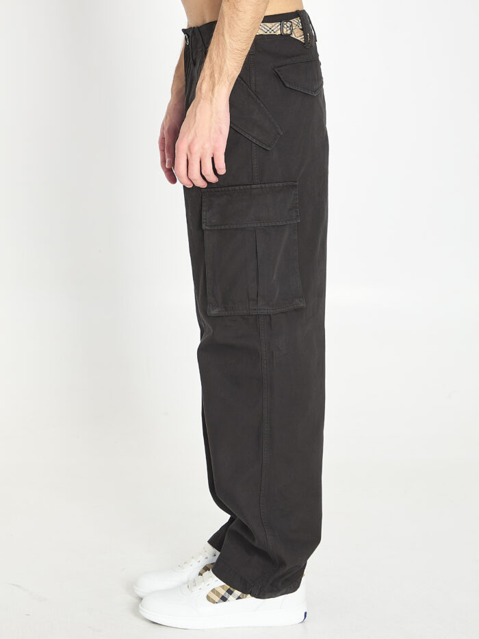 Burberry Cargo pants in cotton
