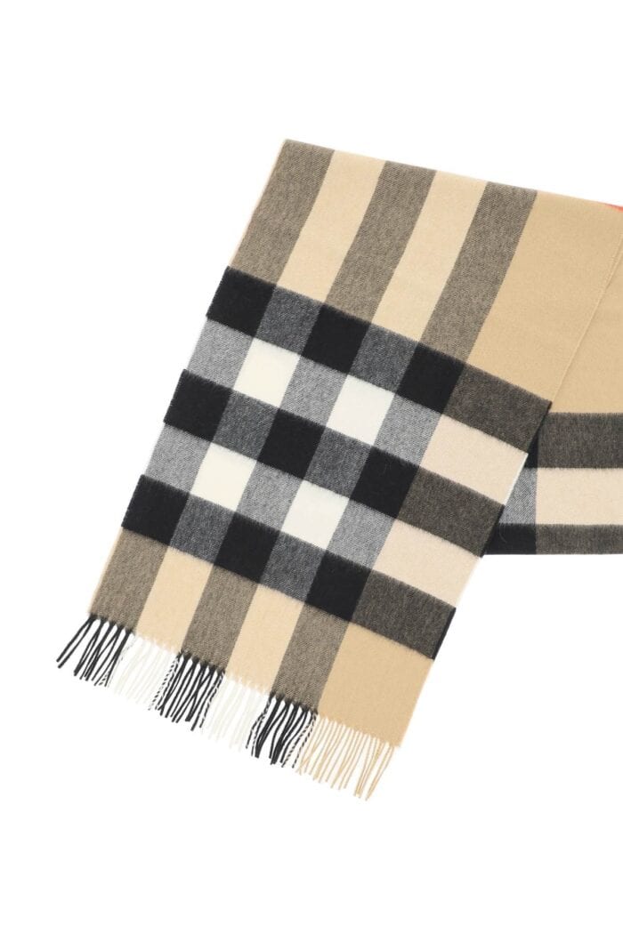 BURBERRY Cashmere Tartan Scarf