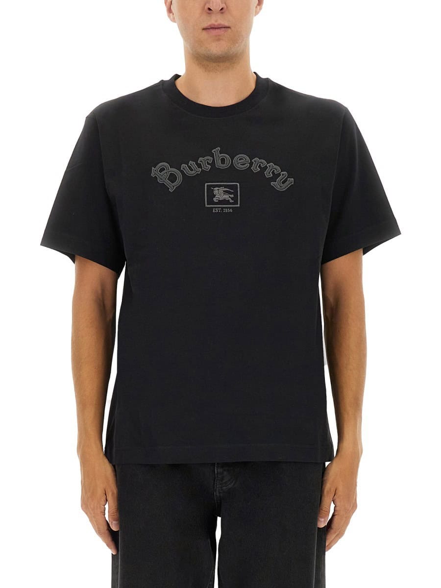 Burberry GOTHIC LOGO T-SHIRT
