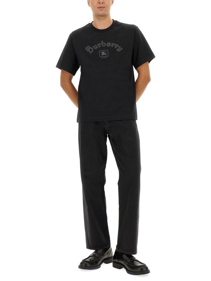 Burberry GOTHIC LOGO T-SHIRT
