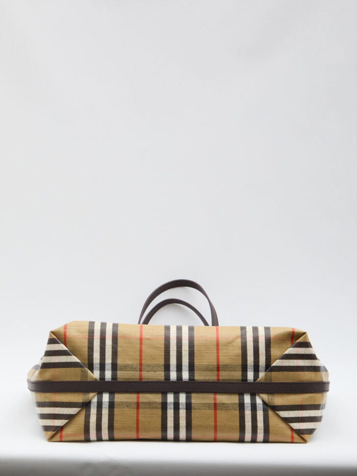 Burberry Highlands tote bag medium