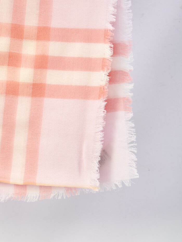 Burberry Wide wool Check scarf