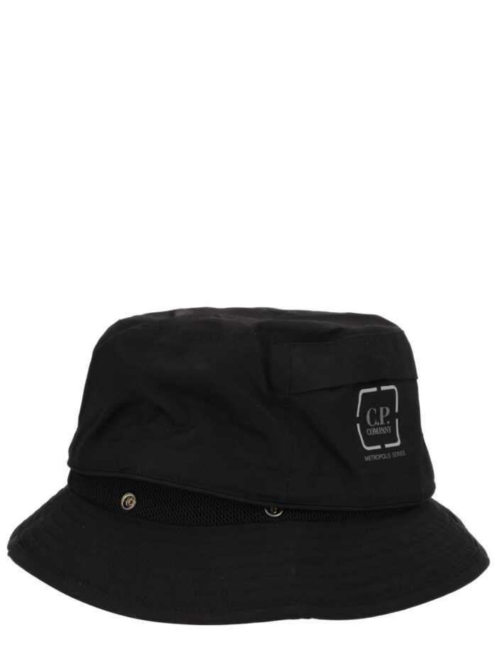 C.P. COMPANY BUCKET HAT WITH LOGO