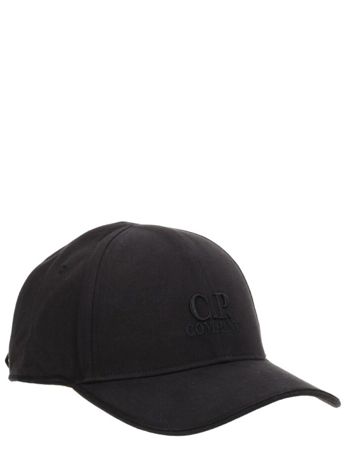 C.P. COMPANY CAPPELLO IN GABARDINE DI COTONE