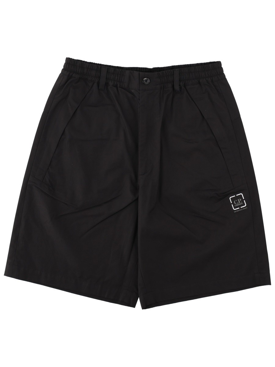 C.P. COMPANY SHORTS "METROPOLIS" CON LOGO