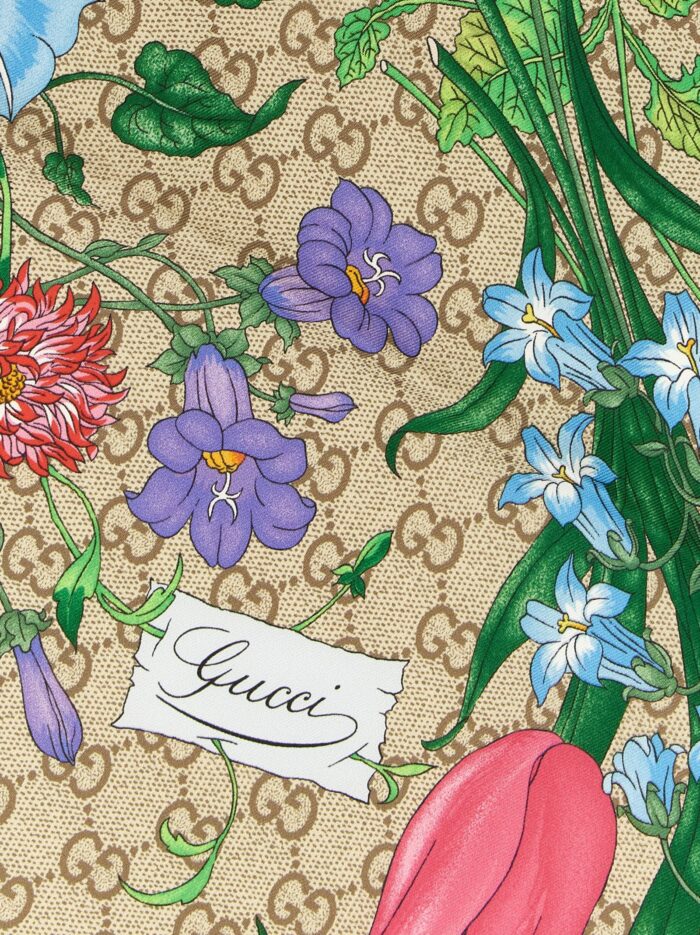 Carré GG And 'Gucci Flora'