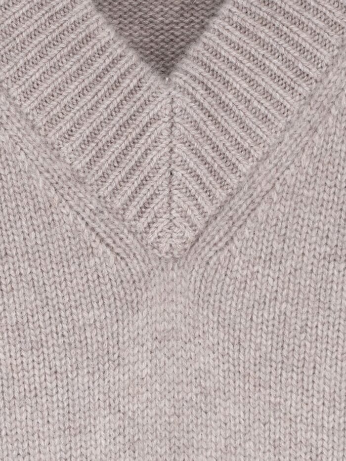 SOFT GOAT Cashmere Sweater