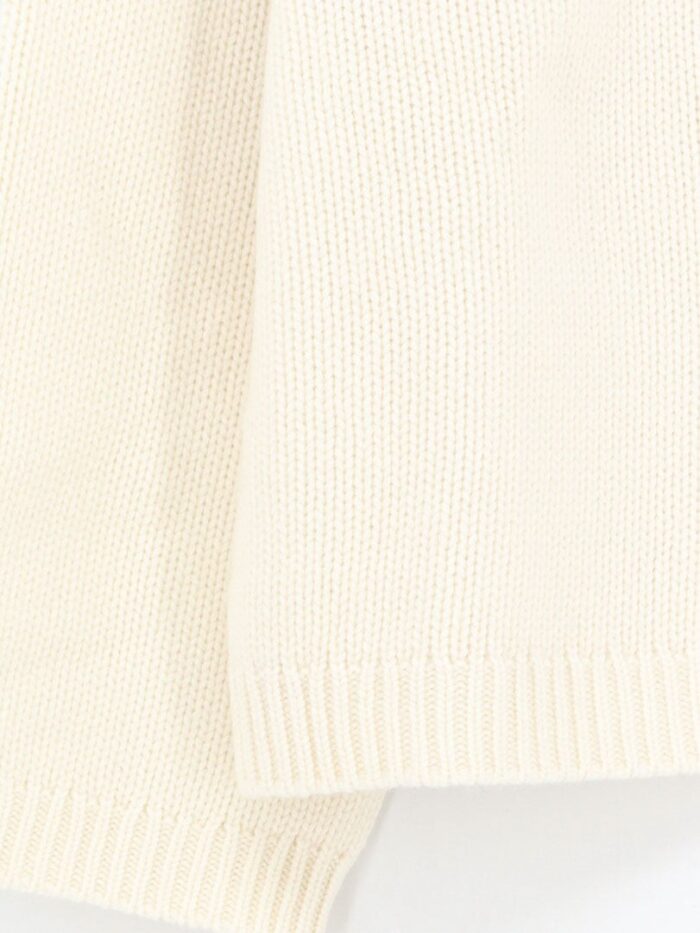 SOFT GOAT Cashmere Sweater