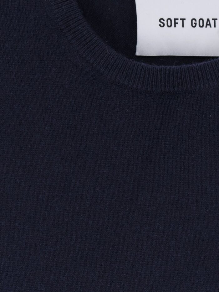 SOFT GOAT Cashmere Sweater