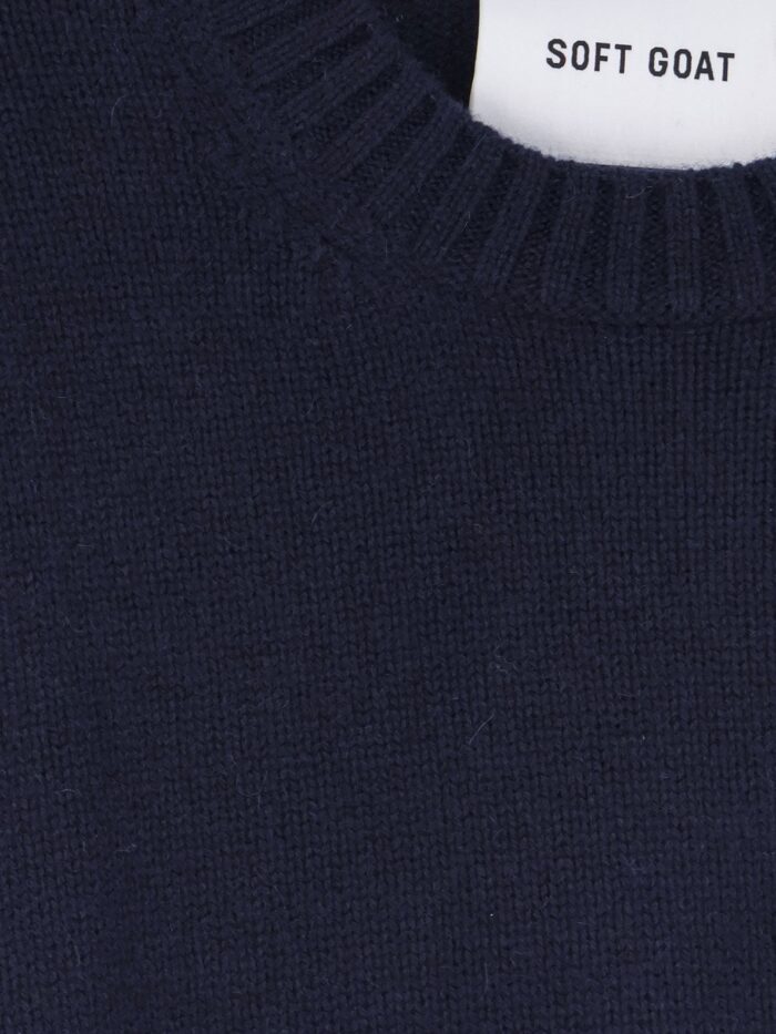 SOFT GOAT Cashmere Sweater