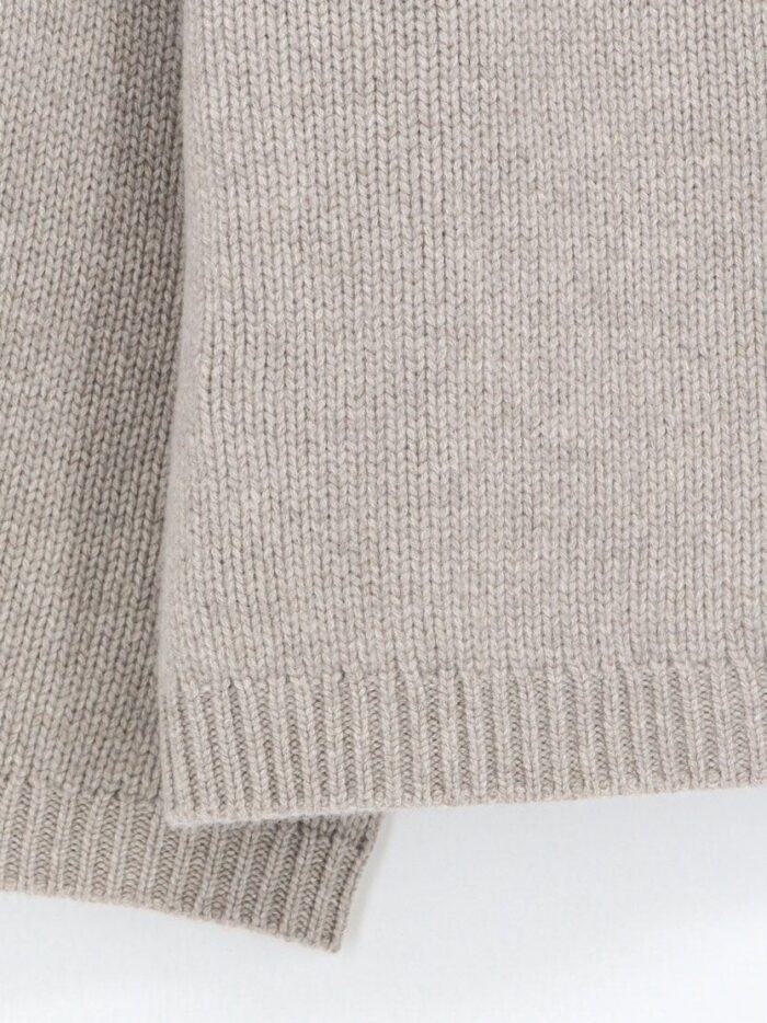 SOFT GOAT Cashmere Sweater