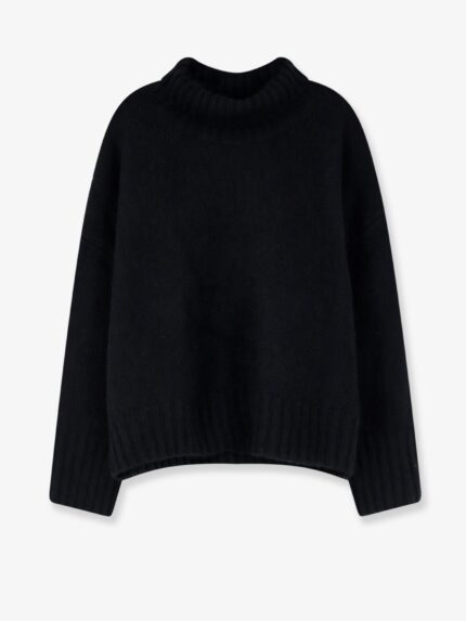 SOFT GOAT Cashmere Turtleneck