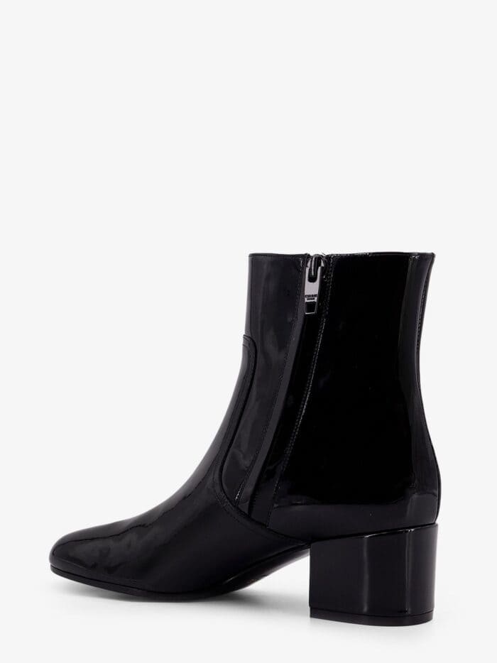 CELINE LES BOTTES TRIOMPHE