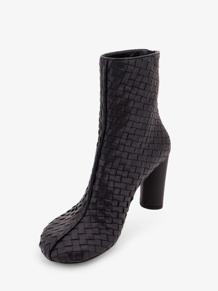 Bottega Veneta Cherry Leather Ankle Boots With Woven Pattern