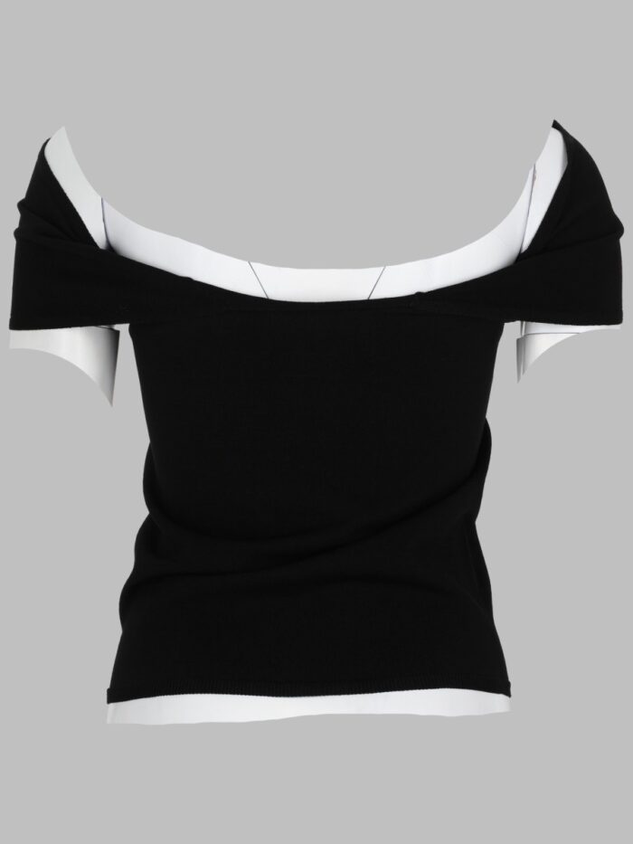 CIRCUS HOTEL Neckline Detail Top