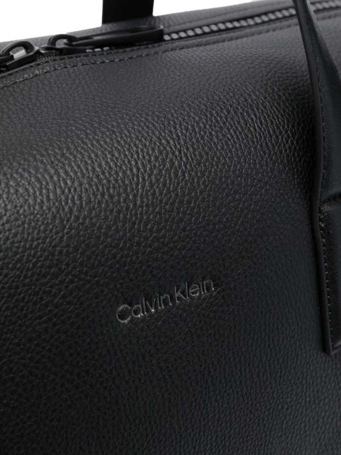 CK MUST WEEKENDER