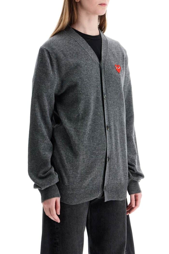 COMME DES GARCONS PLAY Cardigan Unisex In Lana Grigio Con Logo Cuore