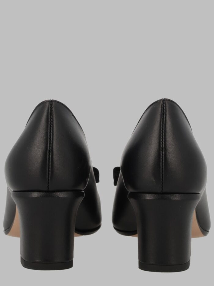 Ferragamo Décolleté "Vara" Con Tacco