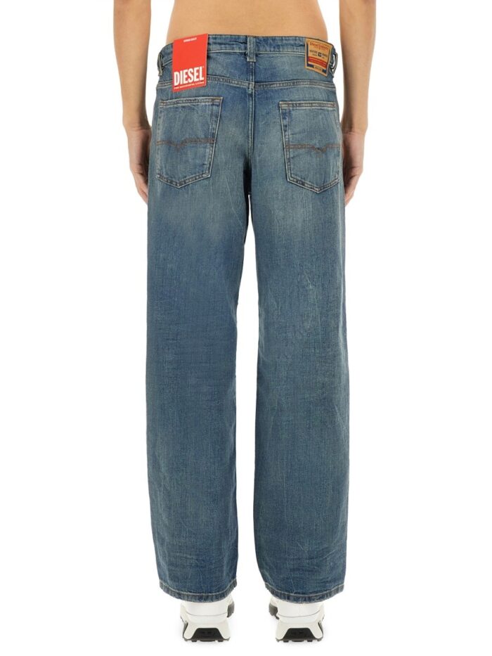 Diesel "2001 D-MACRO" JEANS
