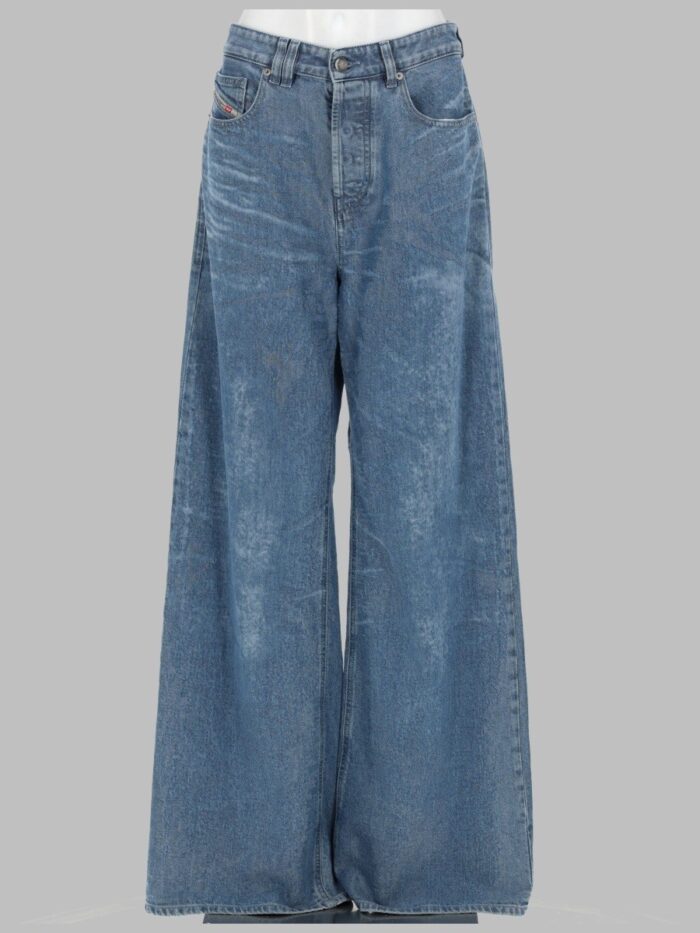 Diesel JEANS "1996 D-SIRE" RELAXED
